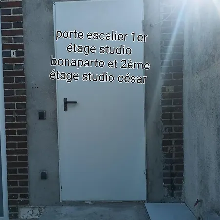 Trait D Union - Bonaparte 1ere Etage, 24m2 Apartment *