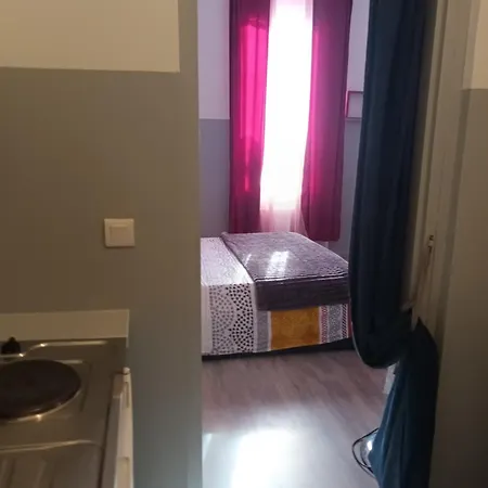 Trait D Union - Bonaparte 1ere Etage, 24m2 * Romilly-sur-Seine